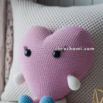 Amigurumi Heart Shaped Pillow – FREE Crochet Pattern
