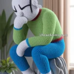 Amigurumi The Thinker Statue – FREE Crochet Pattern